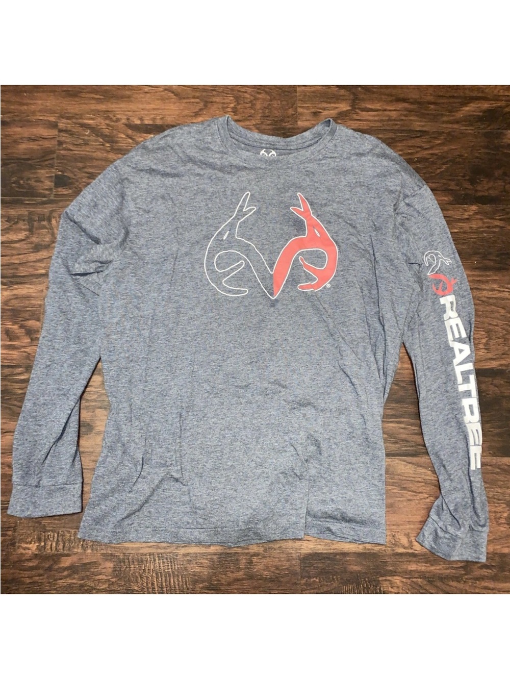 Realtree Long-Sleeve Logo Tee - Heather Gray with Red Accent